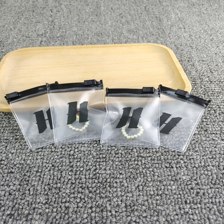 Transparent PVC Zipper Bags Waterproof Reusable For Safekeeping Packaging