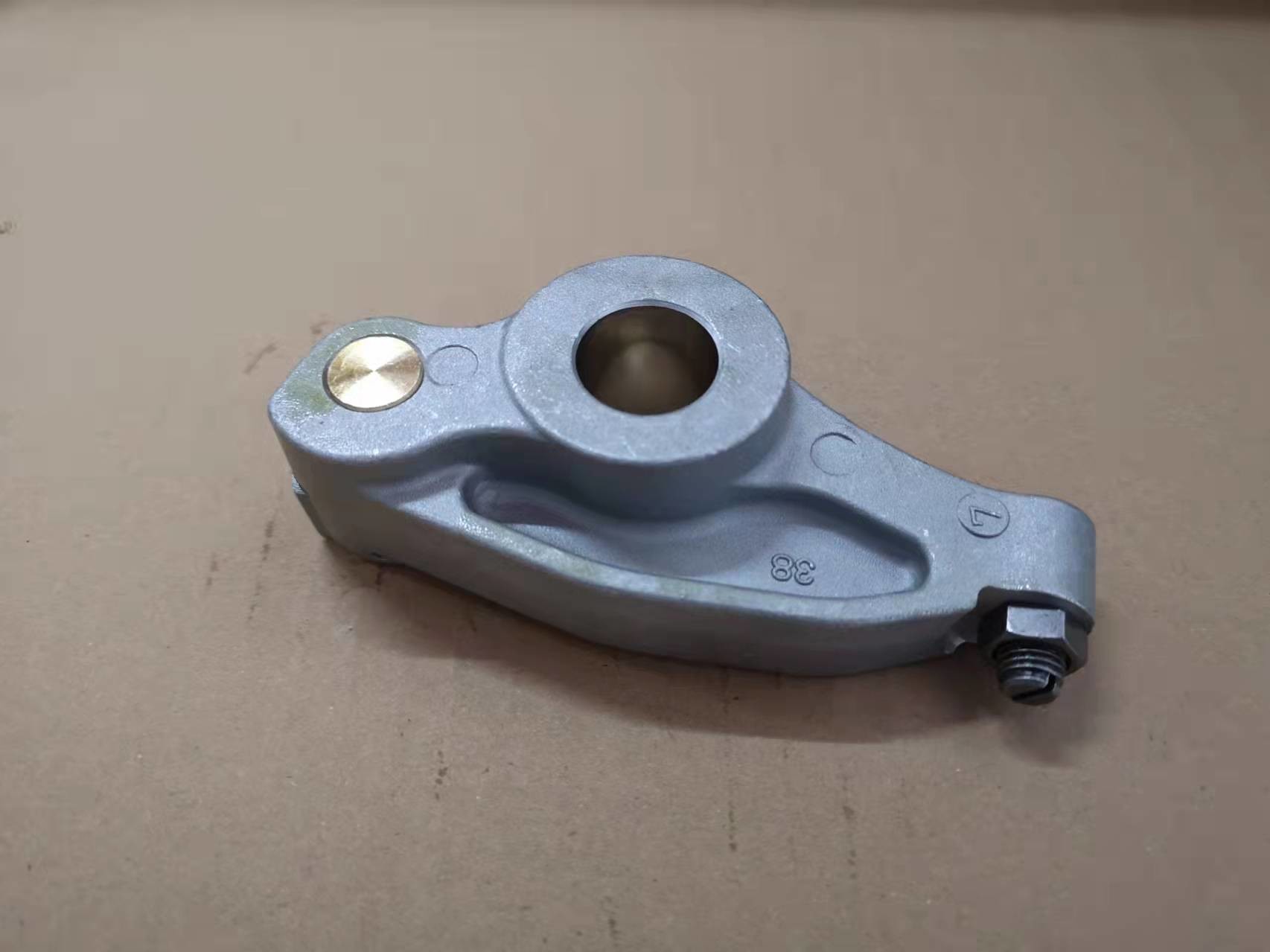 4HK1 6HK1 Rocker Arm 8973064213 Cylinder Head Air Inlet Rocker Arm Excavator ZX240 ZX360 Truck NPR NQR FSR FVR