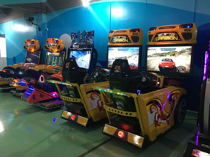 Car Racing Simulator / Arcade Car Racing Machine Indoor Console Game