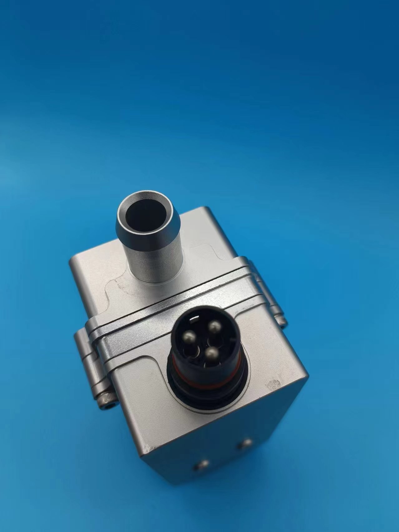 GOLDATE Car Engine Preheater 1500W Truck Coolant Heater Aluminum Alloy
