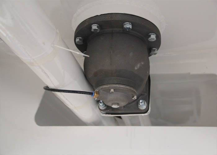 SEA VALVE OF FUEL TANKER TRAILER