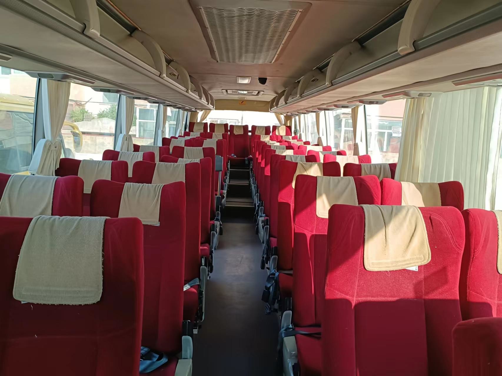 Coaches Golden Dragon 49 Seater Bus 2017 Two Doors China Brand