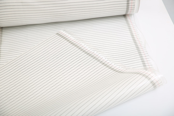 Lightweight Carbon Film Underfloor Heating With Graphene Filament Composite Fibre Material 85 Cm*50 M