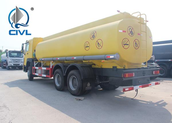 15000L , 18000L , 20000L EURO II Oil Tanker Truck / Sinotruk Military Howo