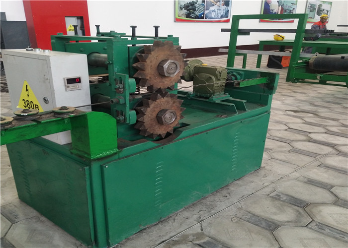 1.5Kw 380V 50hZ Crimped Wire Mesh Machine Hole Size 1mm-2.5mm Easy Operation