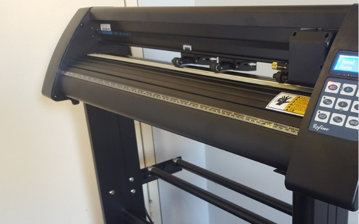 Industrial Sticker Sign Cutter Plotter Machine For Craft Gifts CE Certification