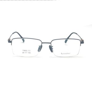 TD033 Rectangle eye shape titanium frame engineered with precision