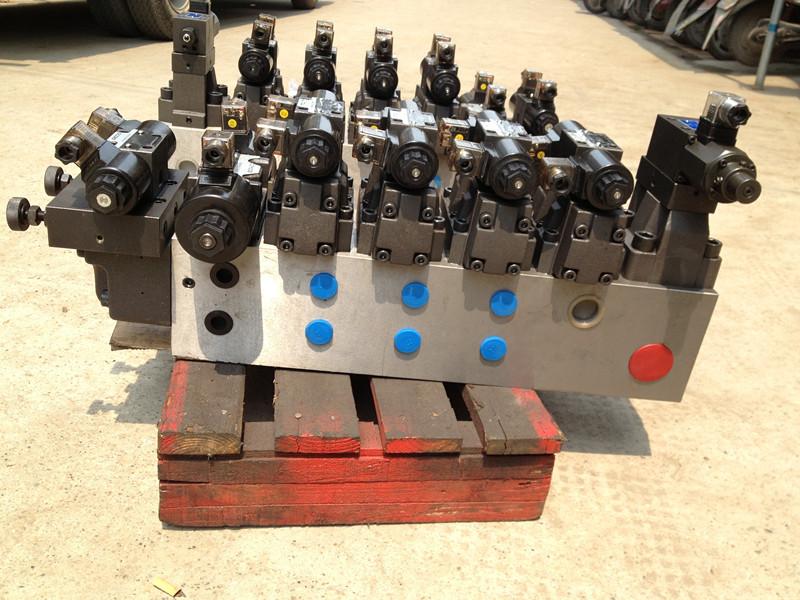 Hydraulic valve solenoid valve directional solenoid valve proportional valve manifold block overflow valve