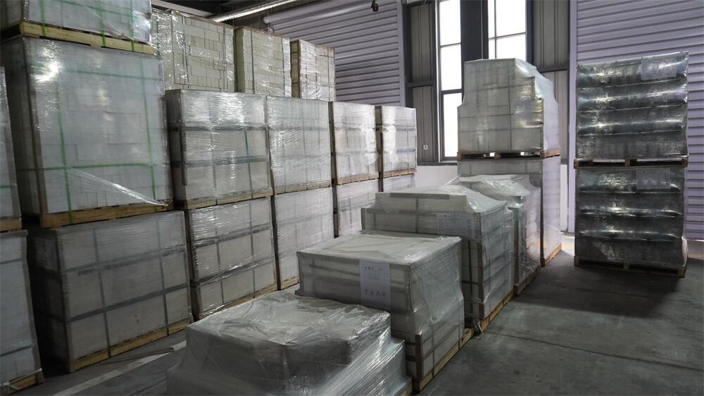 Energy Saving And Longer Service Time Corundum Mullite Honeycomb Ceramic For Chemical Industry