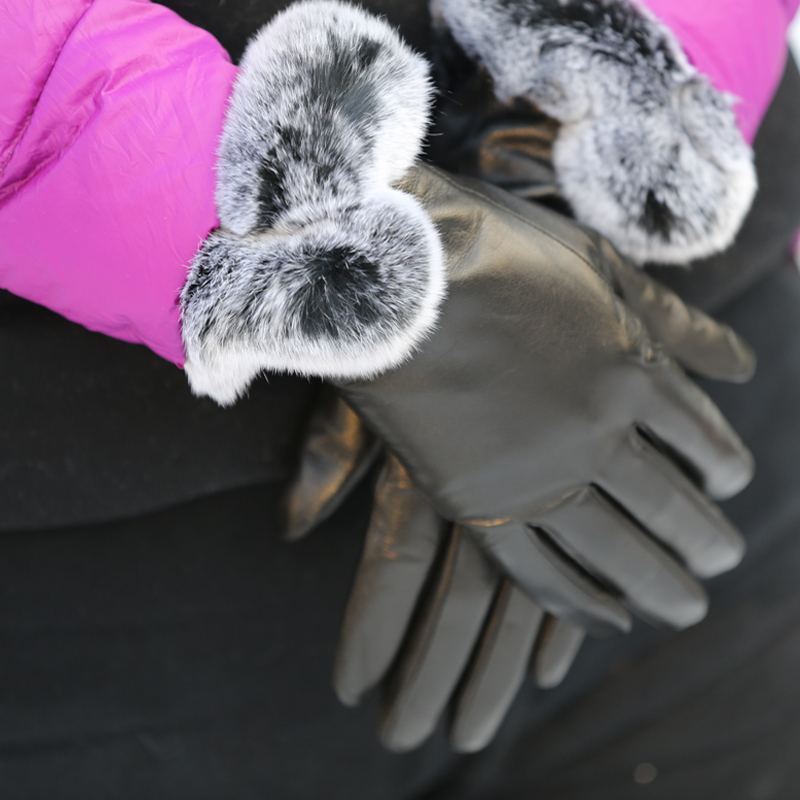 Wholesale daily life usage leather hand gloves