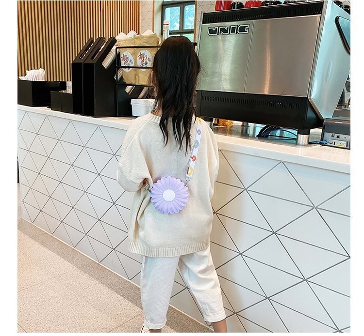 School Supplies Silicone Pencil Box Durable Makeup Bag Kids Shoulder Handbag Girls Crossbody Bag Christmas Birthday Gift