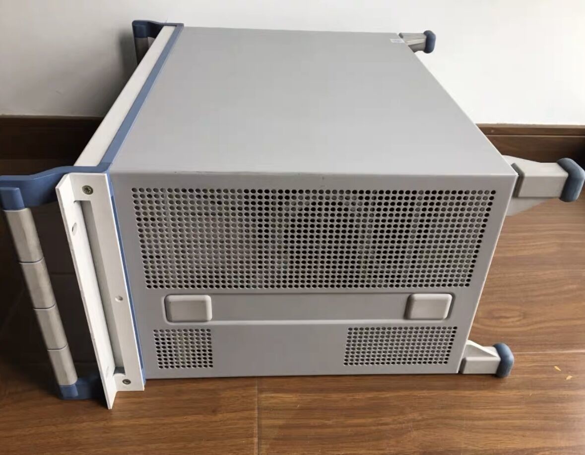 Rohde And Schwarz ZVB4 VNA Network Analyzer Multipurpose Benchtop 2 ports