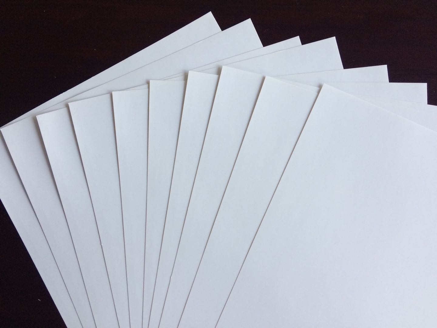 300gsm Coated Art Card for Industrial Paper Made from 100% Virgin Wood Pulp