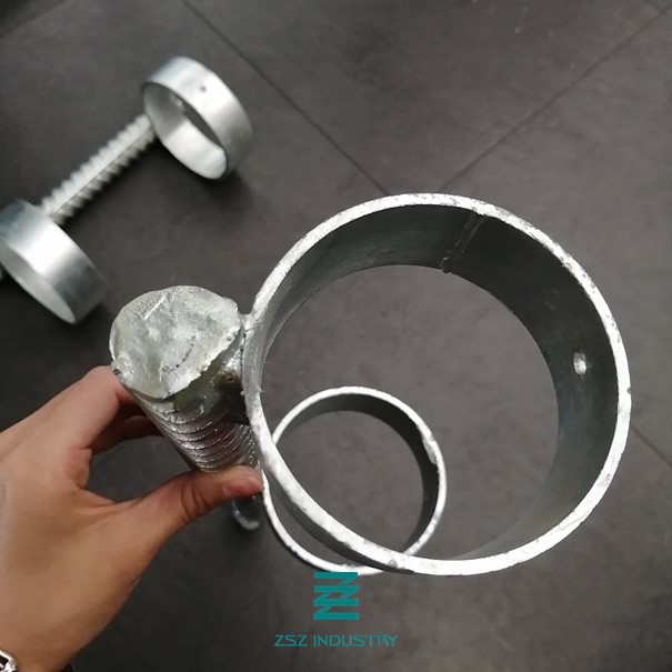 800mm Height Galvanised Fence Fittings Wood Column Ground Pile Screw ISO9001
