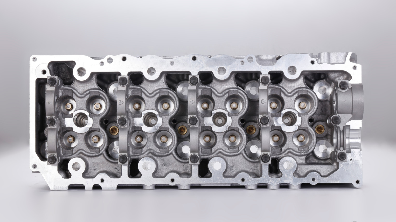 TOYOTA 1KD-FTV Diesel Engine Cylinder Head 1110130050 1110130080
