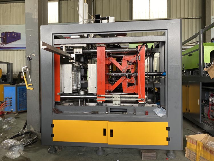 1960x1460x2550 mm Measurement LGD-2-20 Pet Bottle Making Machine with DELTA PLC