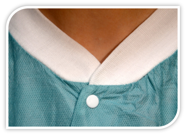 Fluid Resistant Multi Ply SMS Disposable Visitor Coats for hospital