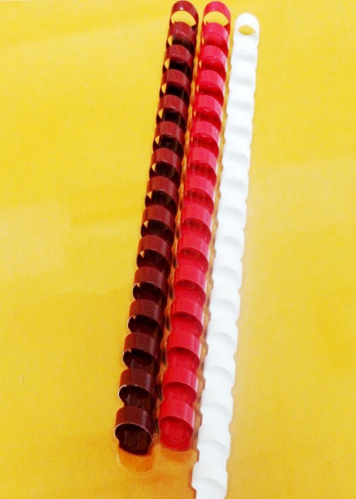 Roud / Oval Shape Binding Materials Pvc Plastic Comb 6mm To 50mm Pitch 12.7mm