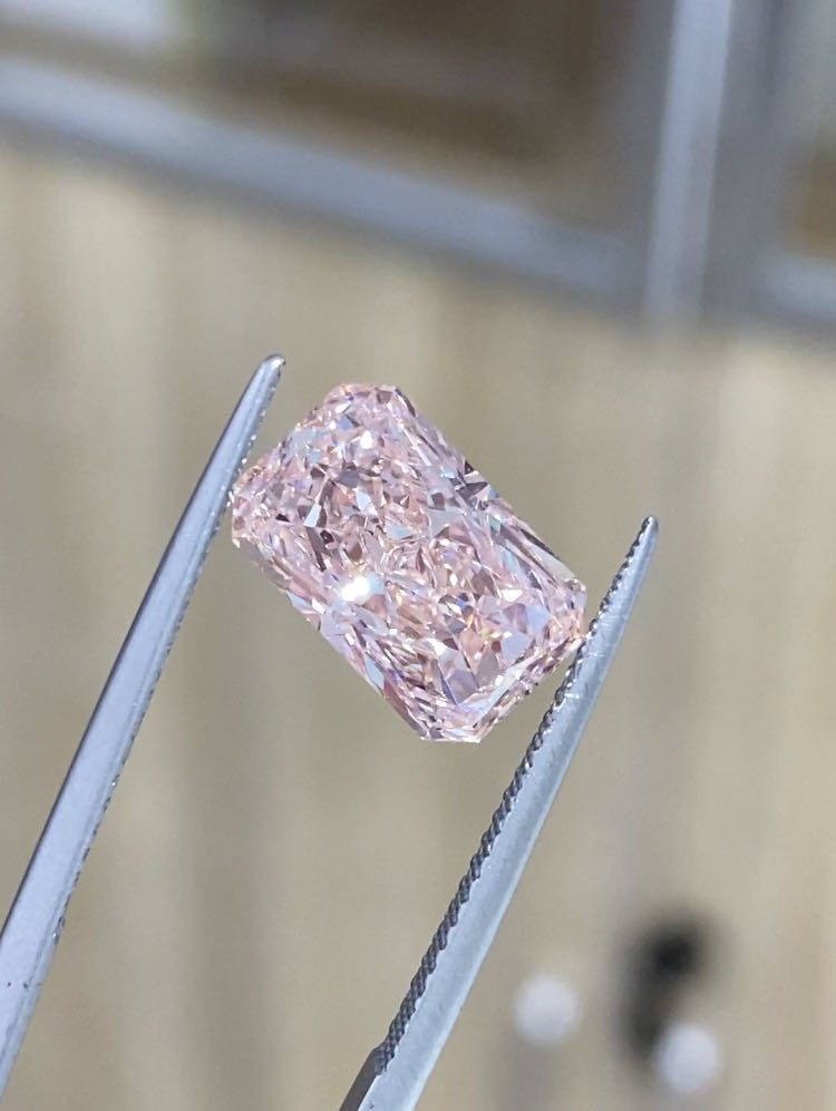 Upgrade Technology CVD Lab Created Baby Pink Diamonds VS-VVS IGI Certified
