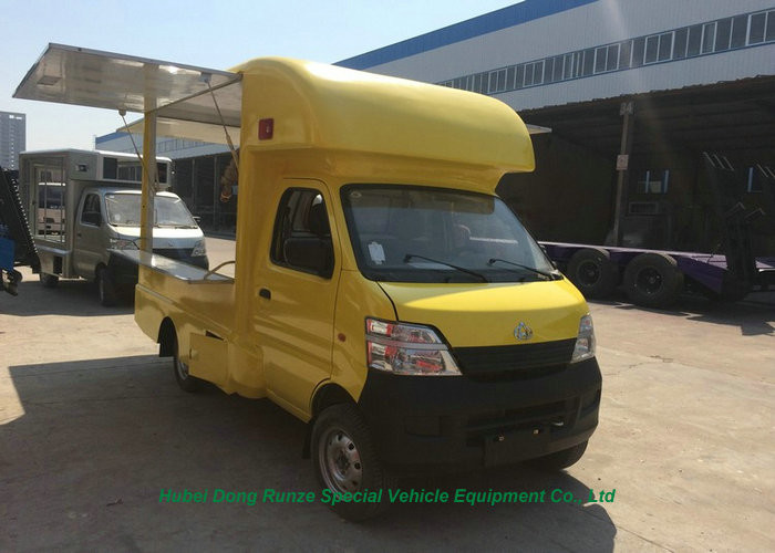 Four Wheel Mini Mobile Kitchen Truck For Snack Cooking / Ice Cream Selling