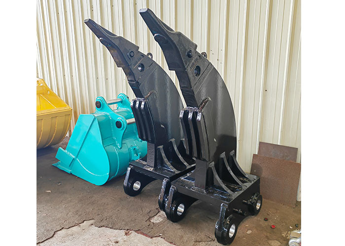 Q355B Excavator Ripper High Effective Tool For Loosening Soil Sand Stone