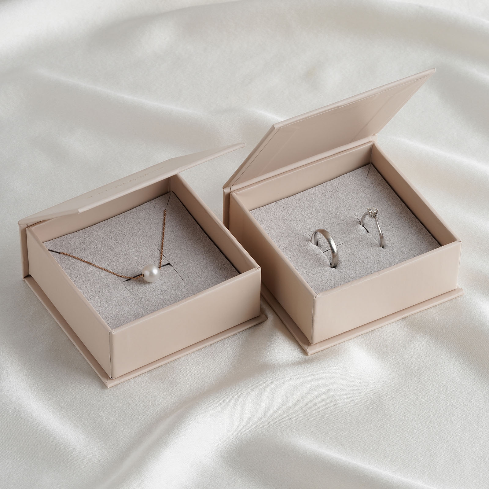 Magnetic Jewelry Rigid Packaging Box Luxury With Hot Stamping Logo