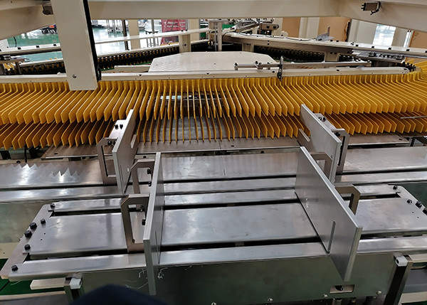 Energy Savinh Full Servo 600ppm Baby Pullup Diaper Stacker Machine