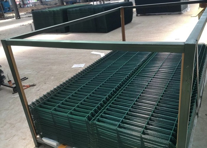 PVC Coated Welded Wire Mesh Panel Long Hole 2.0 - 4.0mm Wire Gauge