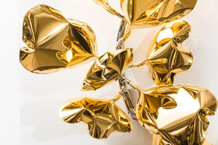 Aesthetic Gold Mirrored Wall Decor Hotel Lobby Suite Interior Accent Furniture