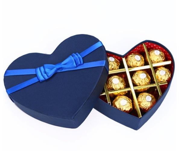 Luxury Fancy Heart Shaped Packing Chocolate Gift Box Custom Paper Packaging Box