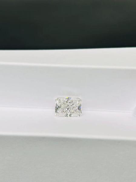 Large Size Stone 5.3ct Radiant Shape Lab Created As Grown Untreated CVD Diamond