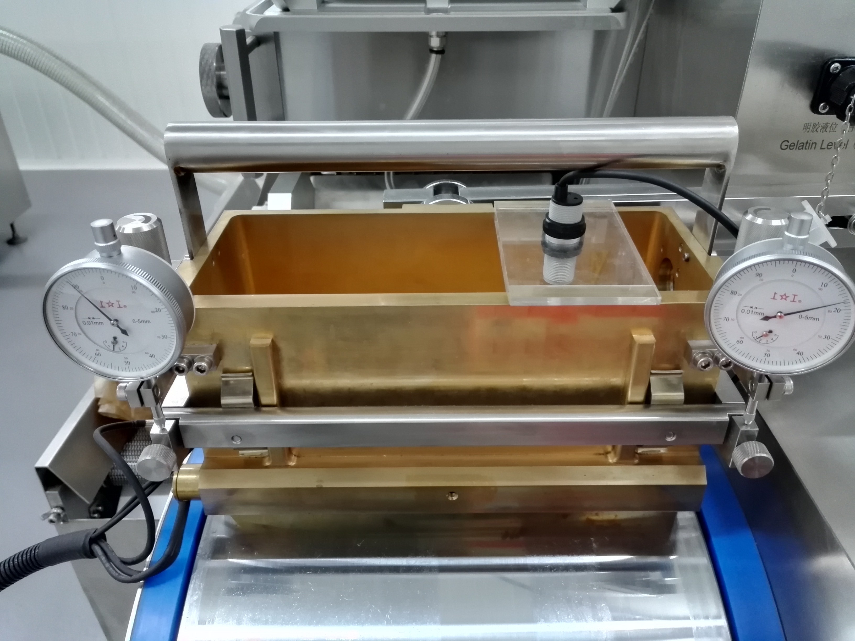 Liquid CBD oil base 7 inch capsule filling Softgel Encapsulation Machine