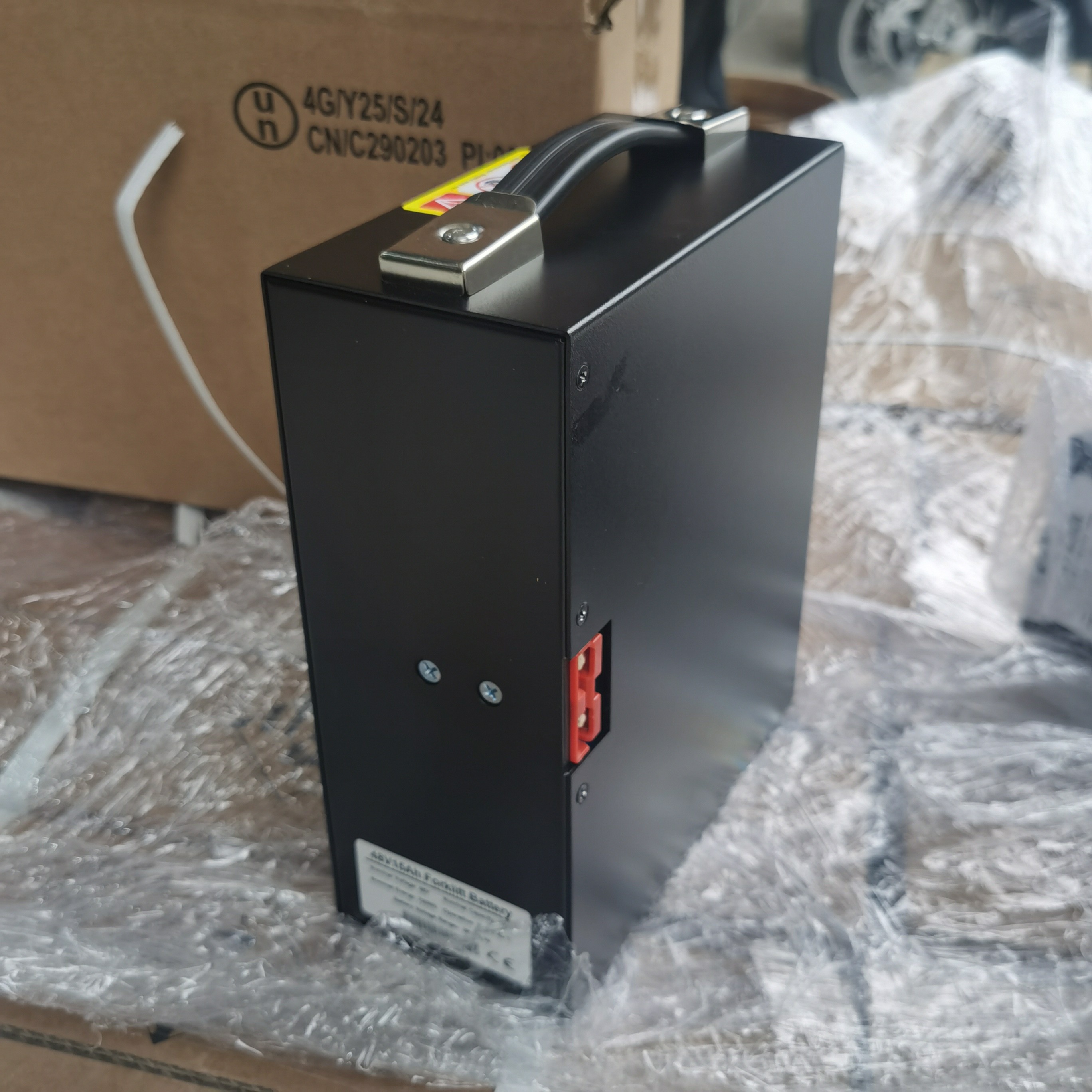 48V 15AH Deep Cycle Rechargeable Lithium Battery For Forklift / Pallet Trcuk