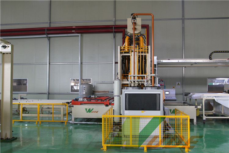 Single Layer Short Cycle Lamination Line Hot Press For Floor Production CE Approved
