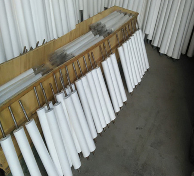Foam sponge roller for glass washing machine