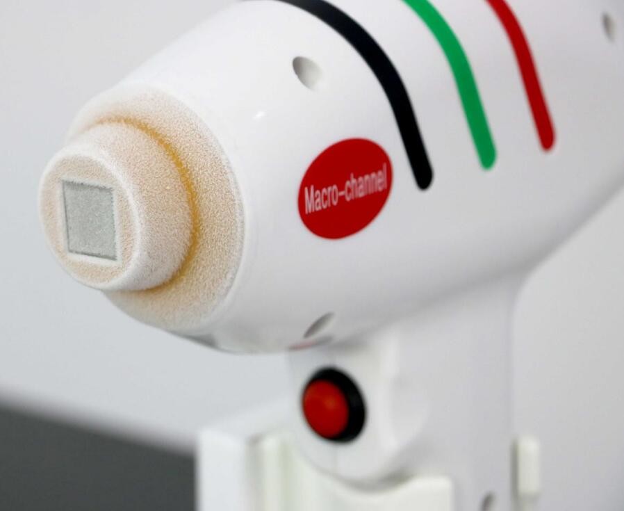 Medical 810nm 808nm Diode Laser Machine Hair Epilator With 10 Inch Screen