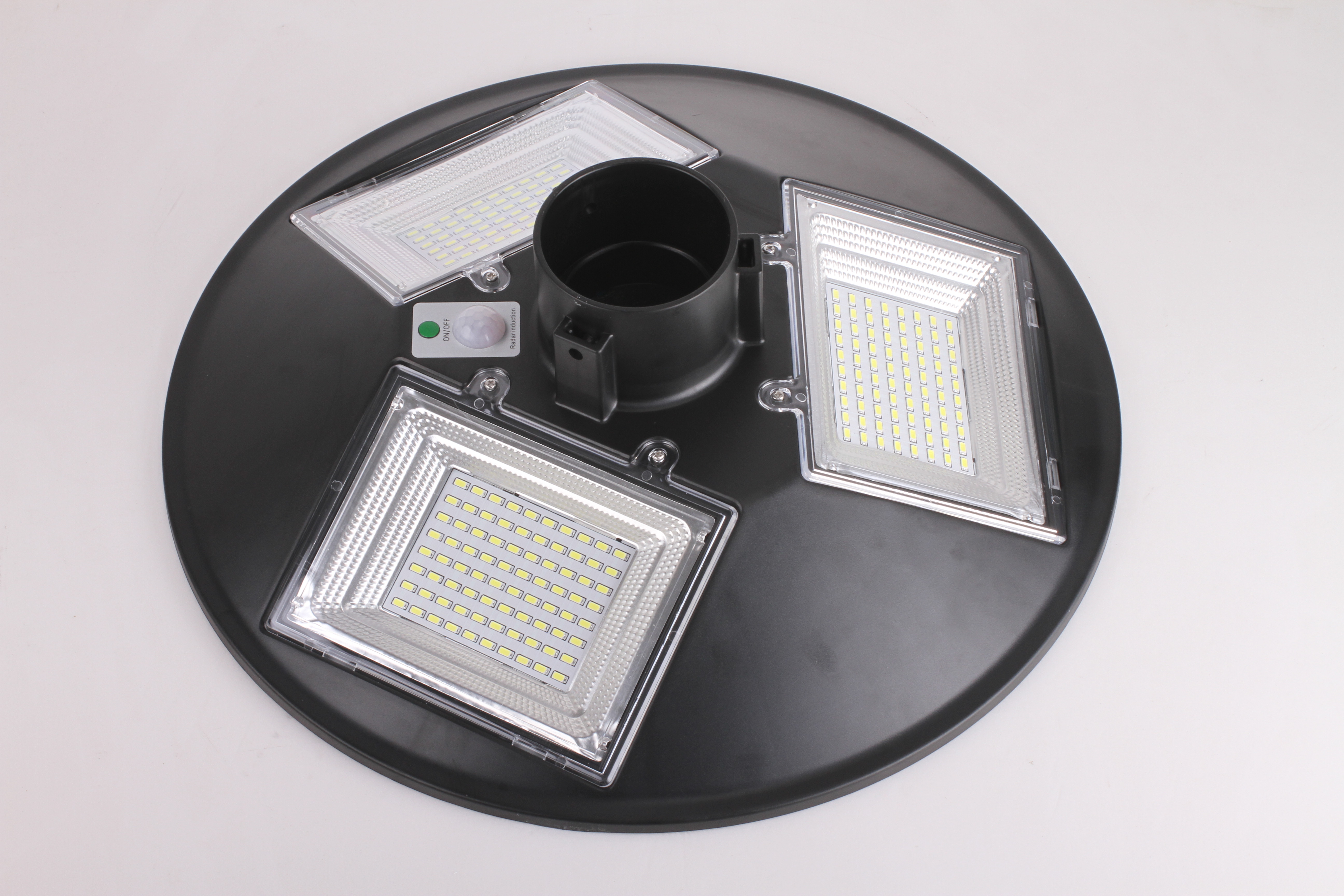 Waterproof UFO Round LED Solar Street Light 180 degree Beam angle