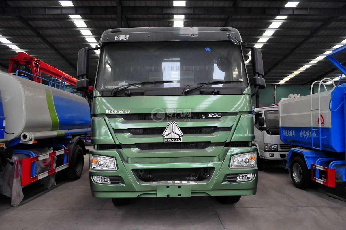 Cheap price SINOTRUK HOWO 6x4 hook lift garbage truck