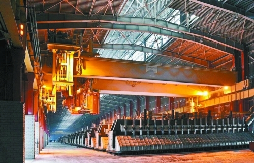 Vermiculite board for fire protection and thermal insulation