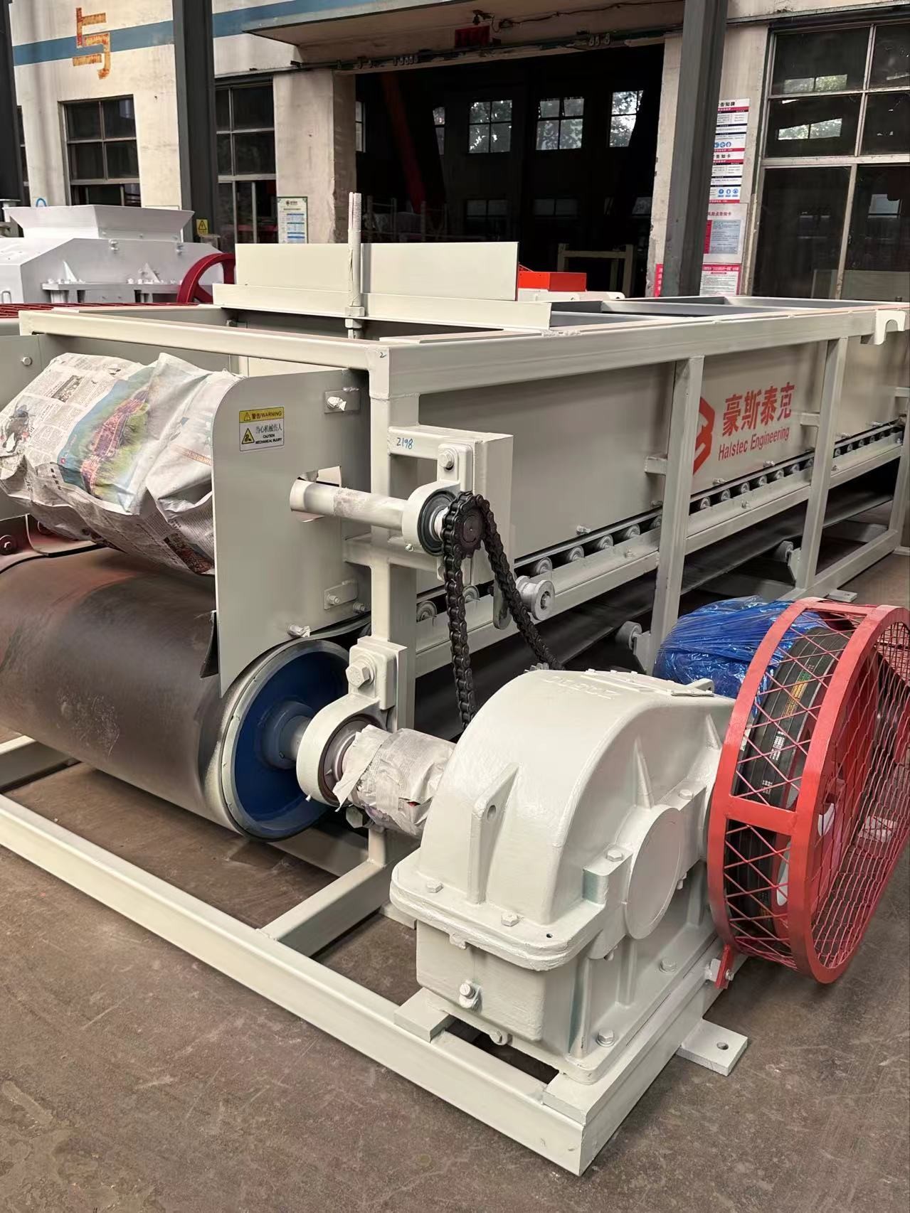 9-30m3 Per Hour GD65 Multipurpose Raw Processing Machine With Box Feeder