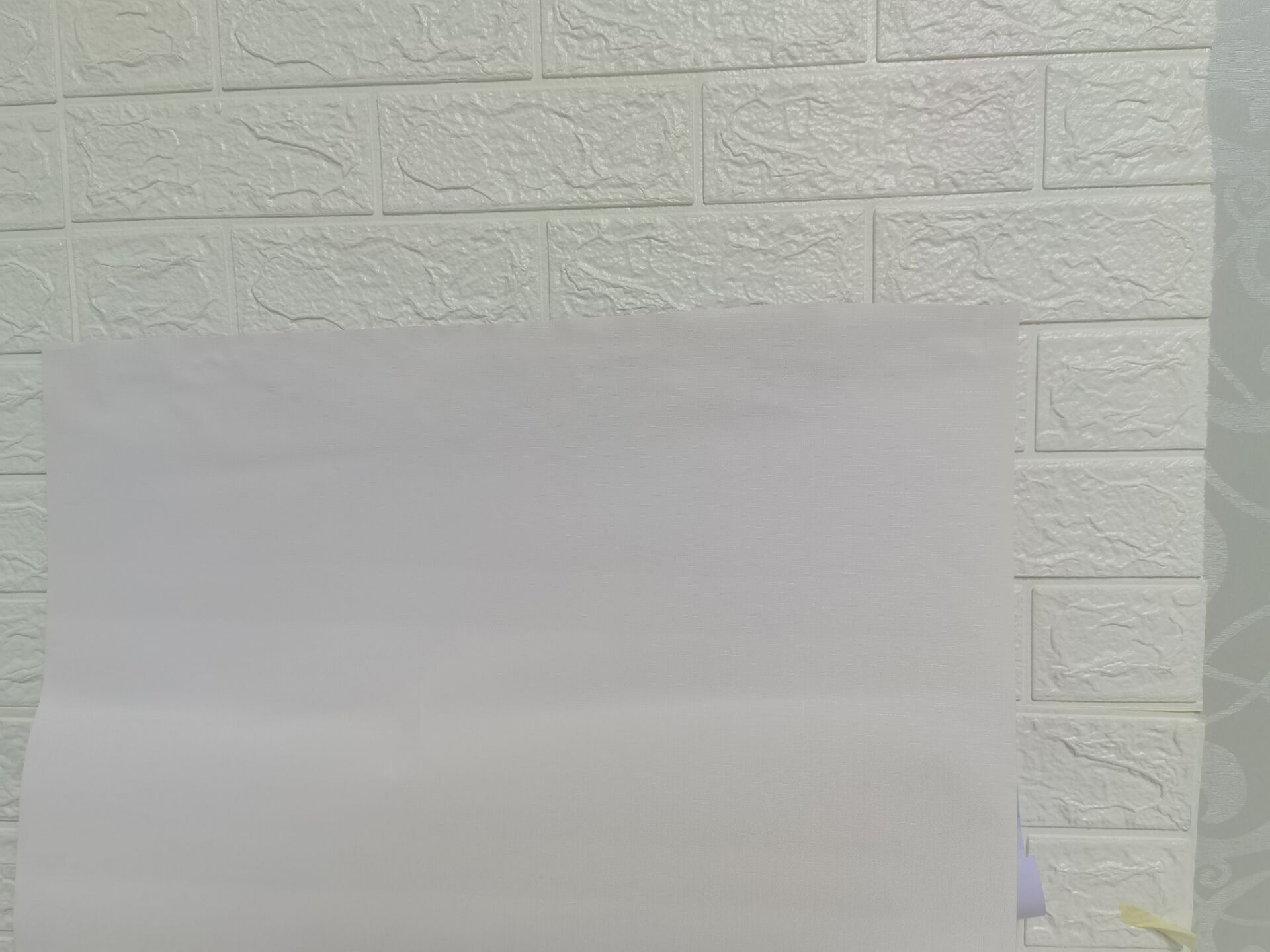 0.18mm-0.26mm Plain Yellow Wallpaper For Hotel Bedroom Renovation