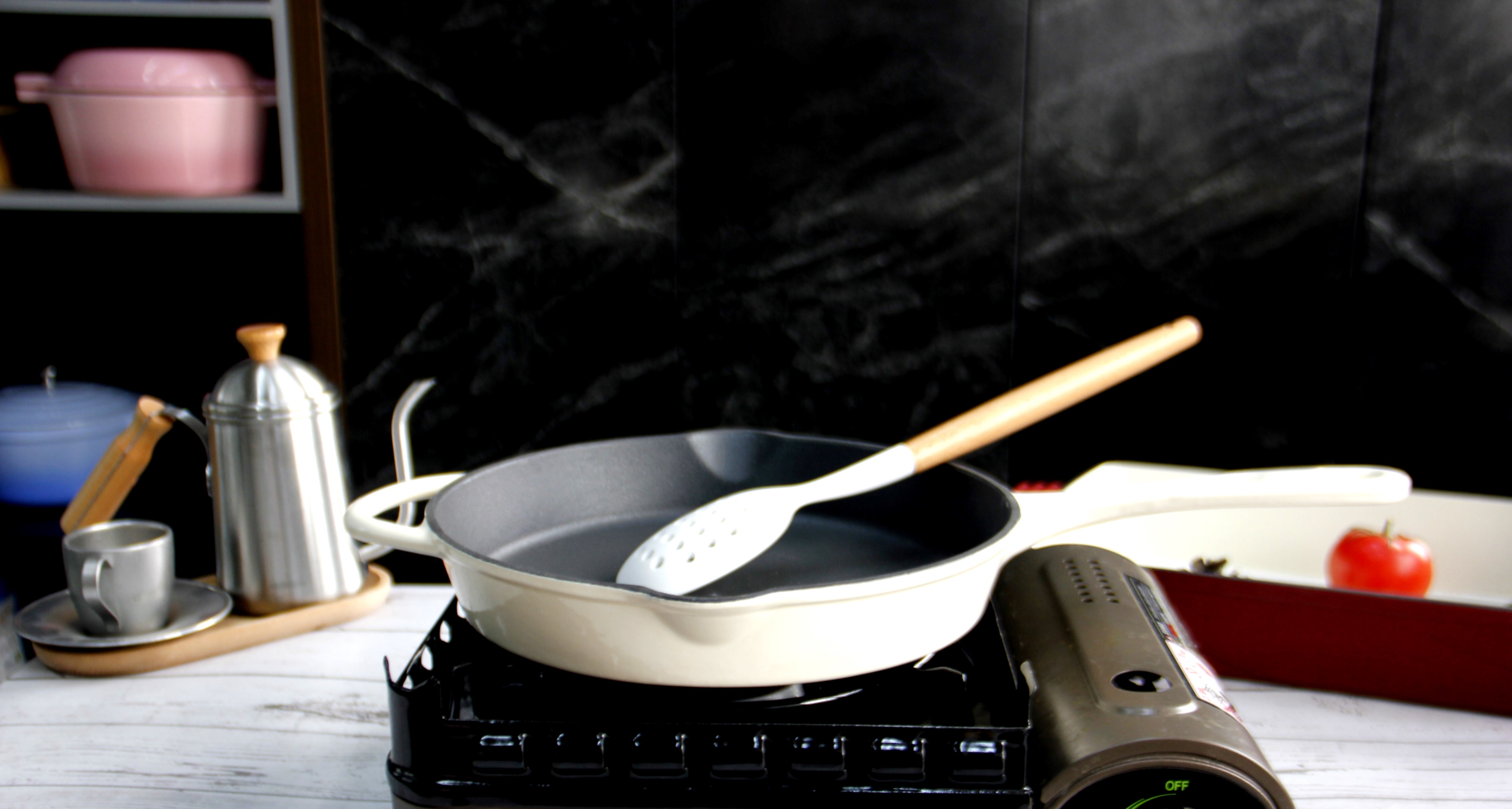 Cast Iron Enamel Coated Frying Pan Non Stick Durable Black Interior