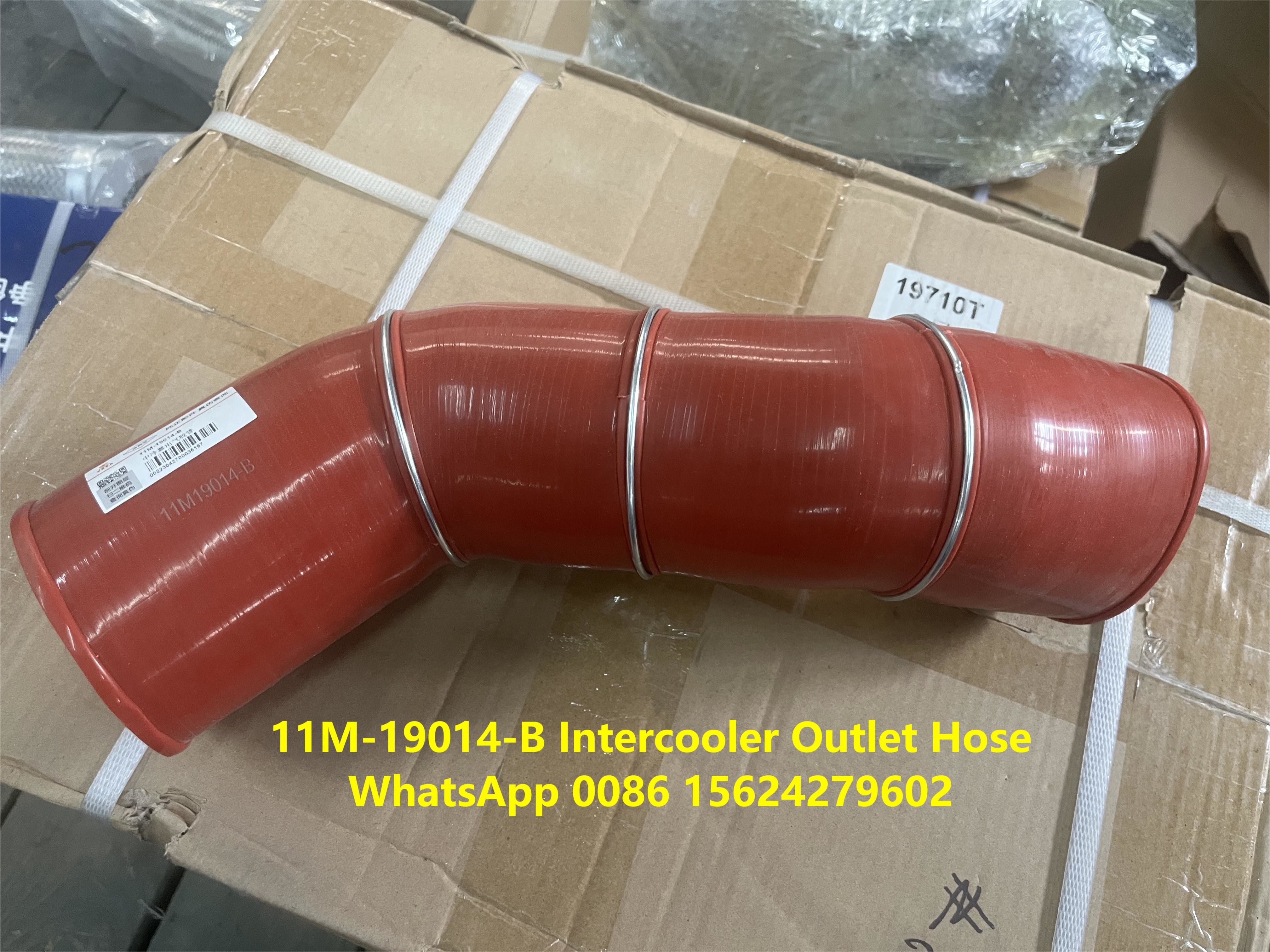 Intercooler Outlet Air Hose 11M-19014-B CAMC Truck Parts Intercooled Gas Hose
