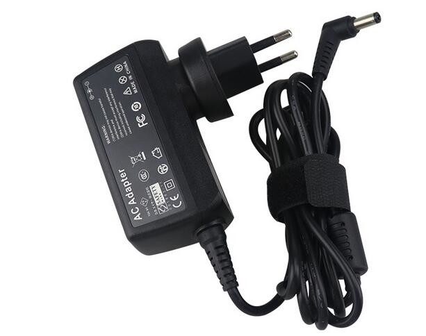 Wall Mount 1A 12v Power Adapter 12w Eu / Au / Us / Uk Plug , 5.5*2.5mm Dc Connector