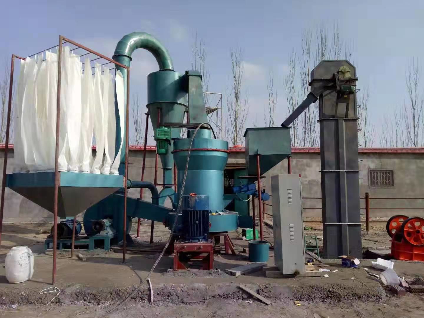 200 Mesh Raymond Mill Machine Limestone Powder Making Machine 1-5 Ton/H