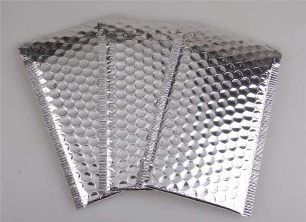 Aluminum Foil Metallic Bubble Mailers Silver Color Self Sealing For Postal