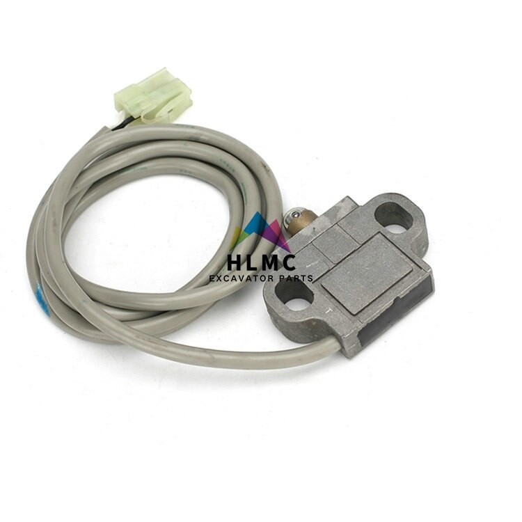 203-06-5621 D4C-9093 PC200-5 PC200-6 6D95 Travelling Pressure Sensor Excavator Switch