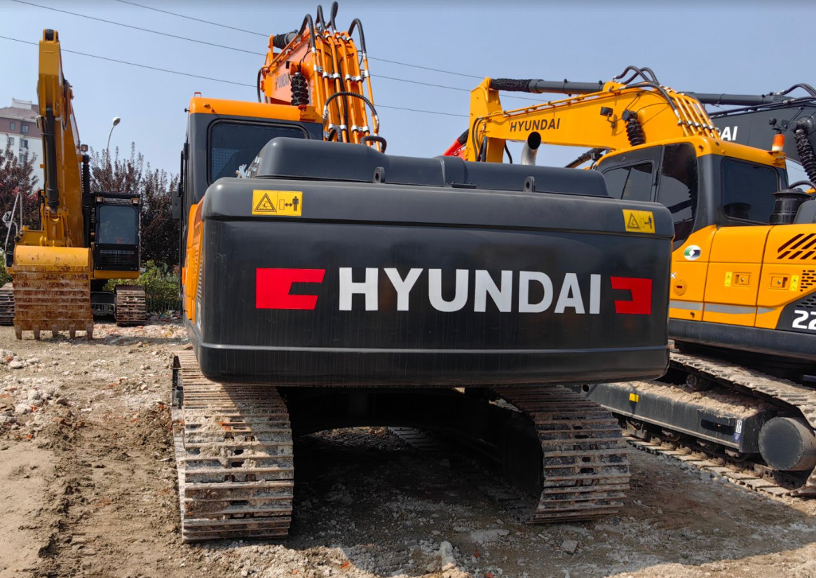 22T Used Hyundai 220 Crawler Excavator 1 M3 Bucket Capacity Secondhand Backhoe Digger