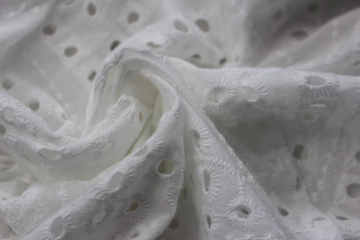 Cotton White Lace Embroidered Dress / Slim Fit Dress For Ladies Sexy Style