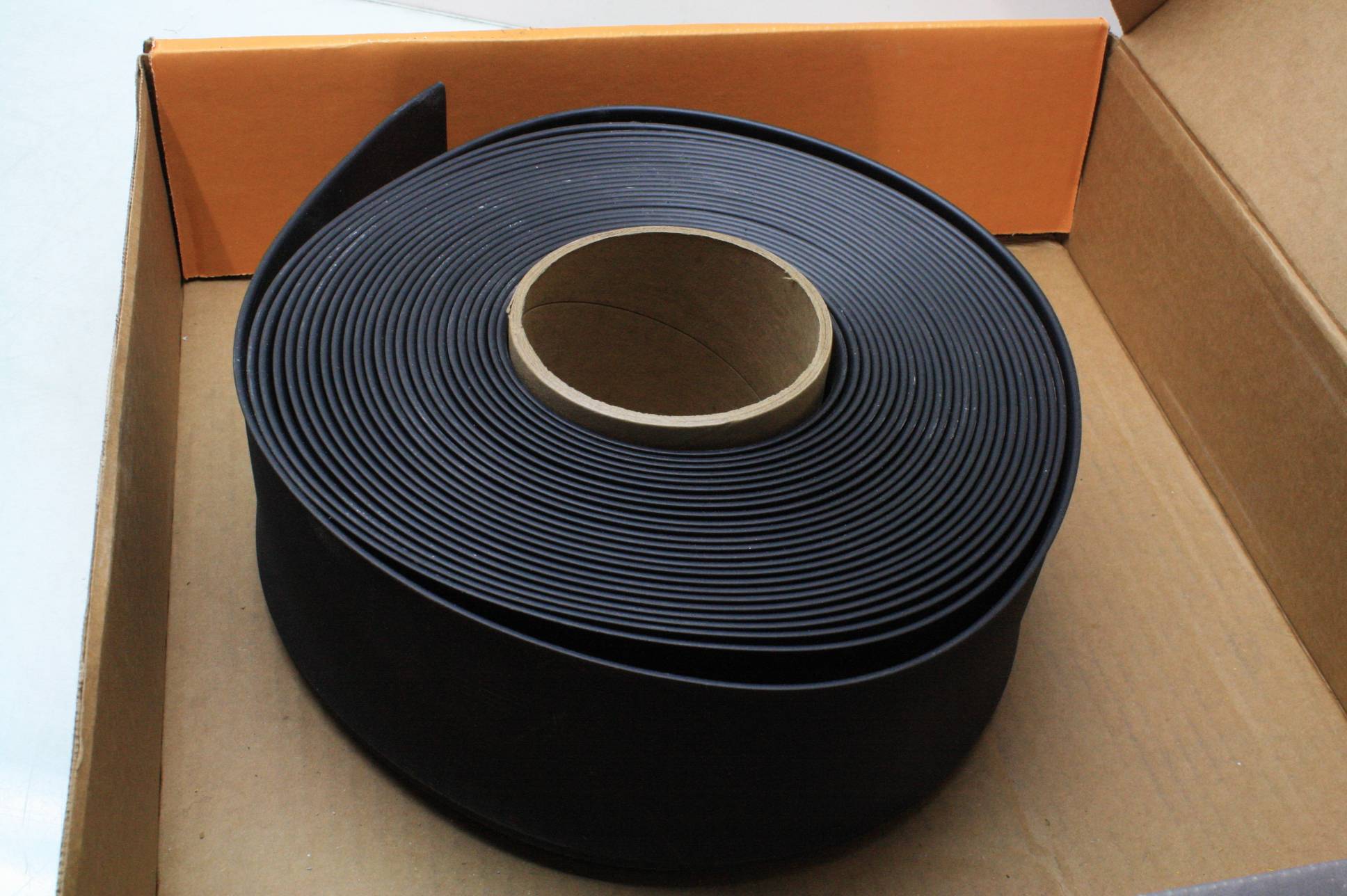 OEM Accepted Flexible PVC Full Cove Former Capping Skirting Strips for Durable Cove